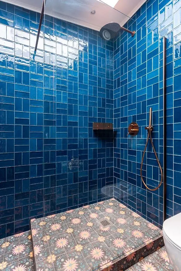 The Blue Nature Suite Downtown Montmartre Paris