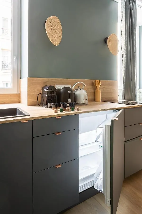 The Blue Nature Suite Downtown Montmartre Paris Apartment
