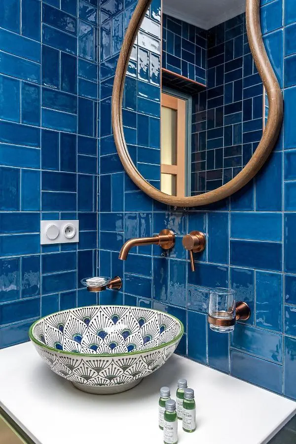 The Blue Nature Suite Downtown Montmartre Paris 0*,  France